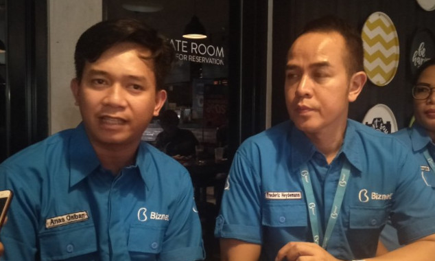Brand Supervisor Biznet Surakarta Anas Qalban (kiri) saat memberikan keterangan kepada wartawan (Foto: ANTARA)