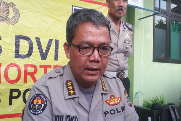Kepala Bidang Humas Polda DIY, Kombes Pol Yuliyanto di halaman Puskesmas Turi, Sleman, Sabtu (22/2/2020). (Foto: Antara).