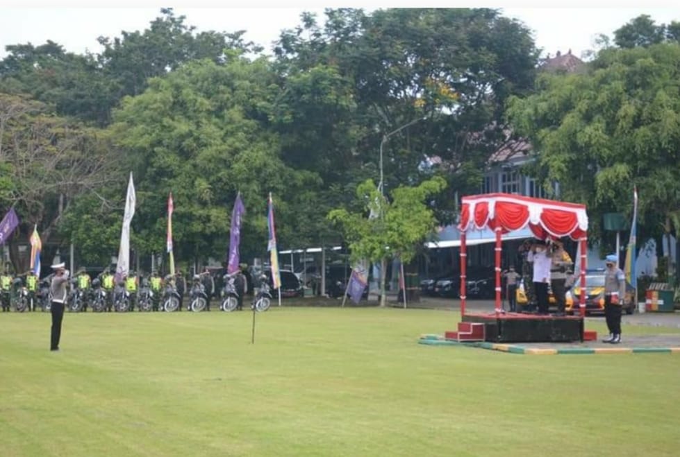 Apel gelar pasukan pelaksanaan PPKM Darurat di Demak, Sabtu (3/7). (Foto: Laman demakkab.go.id)