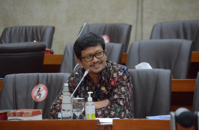 Anggota DPR RI Komisi VI Fraksi PKS, Amin. (Foto: Laman dpr.go.id)