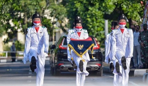 Pasukan pengibar bendera Upacara HUT RI ke-76 di Sleman. (Foto: Instagram @humassleman)