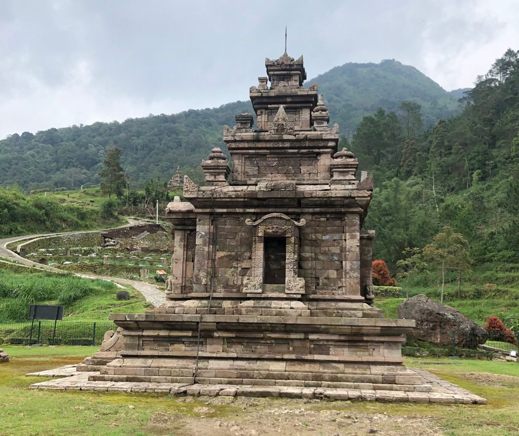 Objek Wisata Candi Gedong Songo Kabupaten Semarang (Foto: Kartiko Bramantyo Dwi Putro)