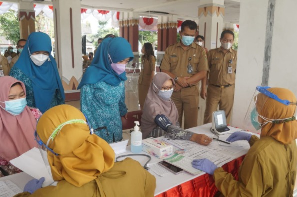 Vaksinasi bagi ibu hamil dan penyandang disabilitas di Kabupaten Magelang (Foto: Laman beritamagelang.id)