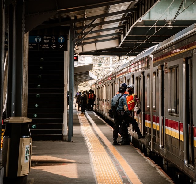 Ilustrasi kereta. Foto: unsplash.com