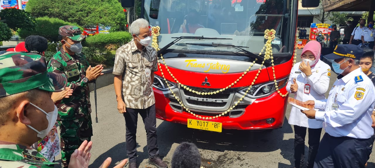 Peluncuran BRT Trans Semarang-Grobogan. Foto: jatengprov.go.id