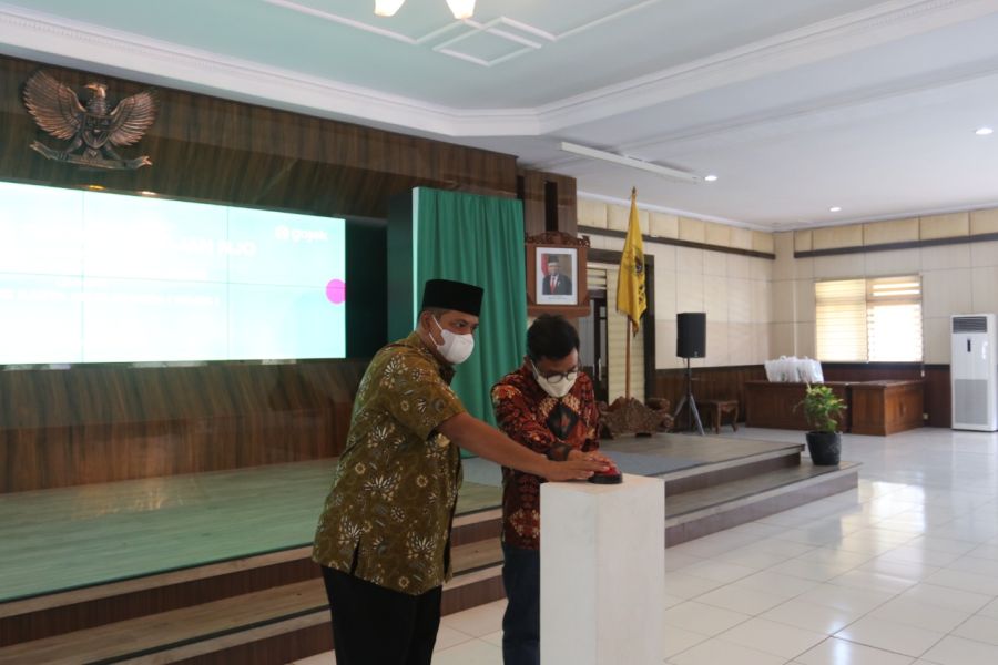 Wakil Bupati Pekalongan, Riswadi, pada kegiatan peluncuran Program Njajan Njo. Foto: pekalongankab.go.id