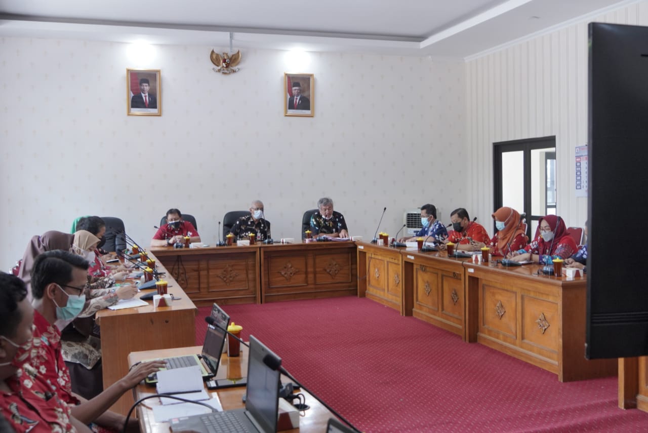 Rapat koordinasi penggunaan Srikandi di Gedung Diskominfo Klaten. Foto: Diskominfo Klaten