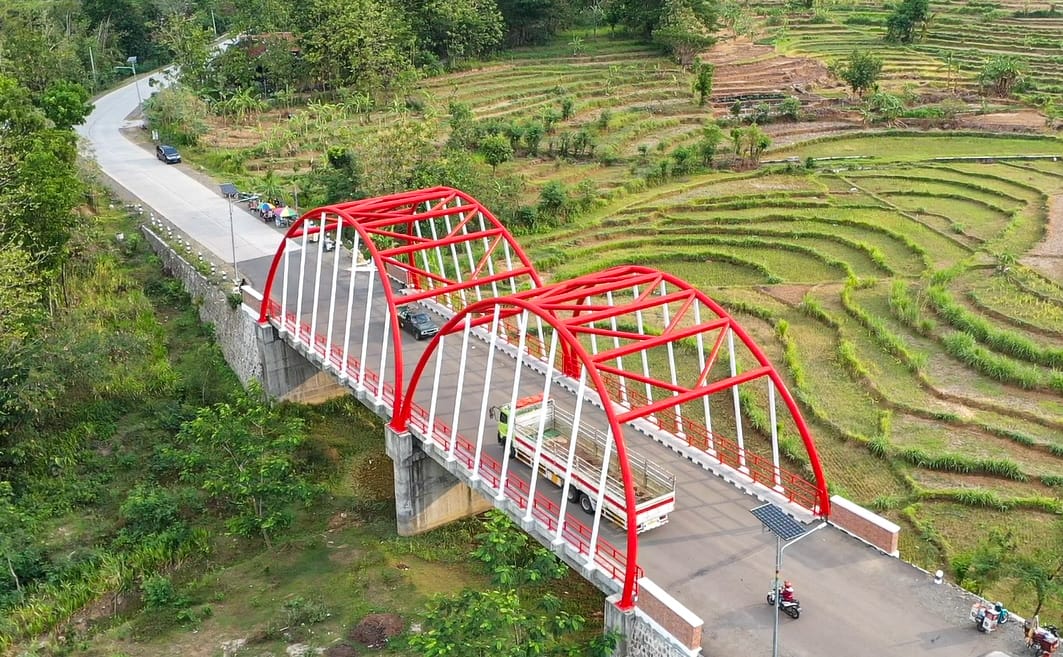 Salah satu ruas JLK Wonogiri. Foto: jatengprov.go.id