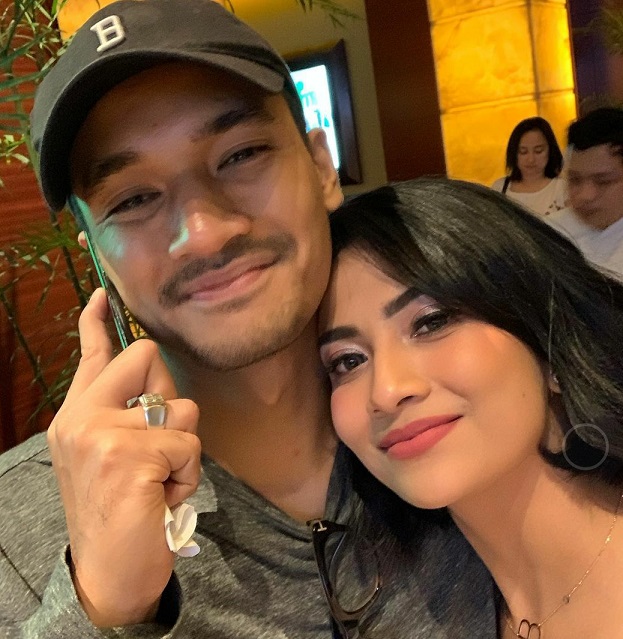 Vanessa Angel dan suaminya, Febri Andriansyah. Foto: Instagram @vanessaangelofficial