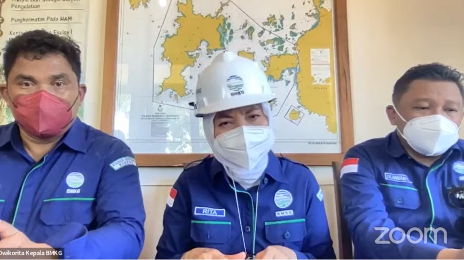 Kepala Badan Meteorologi, Klimatologi, dan Geofisika Indonesia (BMKG), Dwikorita Karnawati saat preskon,. Foto tangkapan layar Youtube BMKG