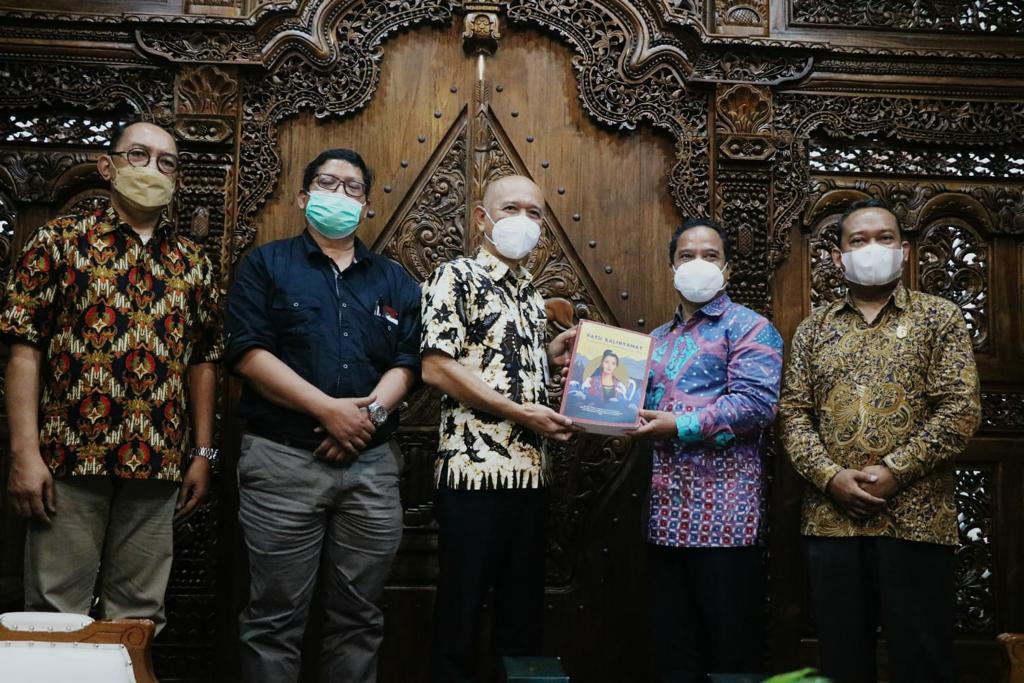 Bupati Jepara, Dian Kristian saat bertemu dengan Tim Pakar Ratu Kalinyamat. Foto: jatengprov.go.id