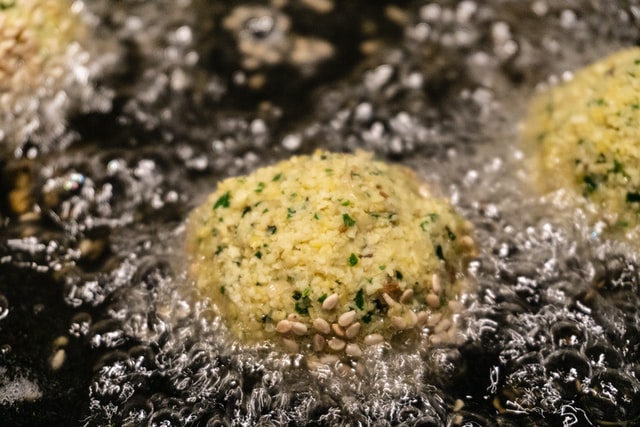 Ilustrasi menggoreng. Foto: unsplash.com