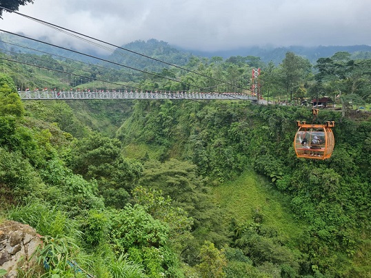 Wahana kereta gantung Girpasang Klaten. Foto: jatengprov.go.id