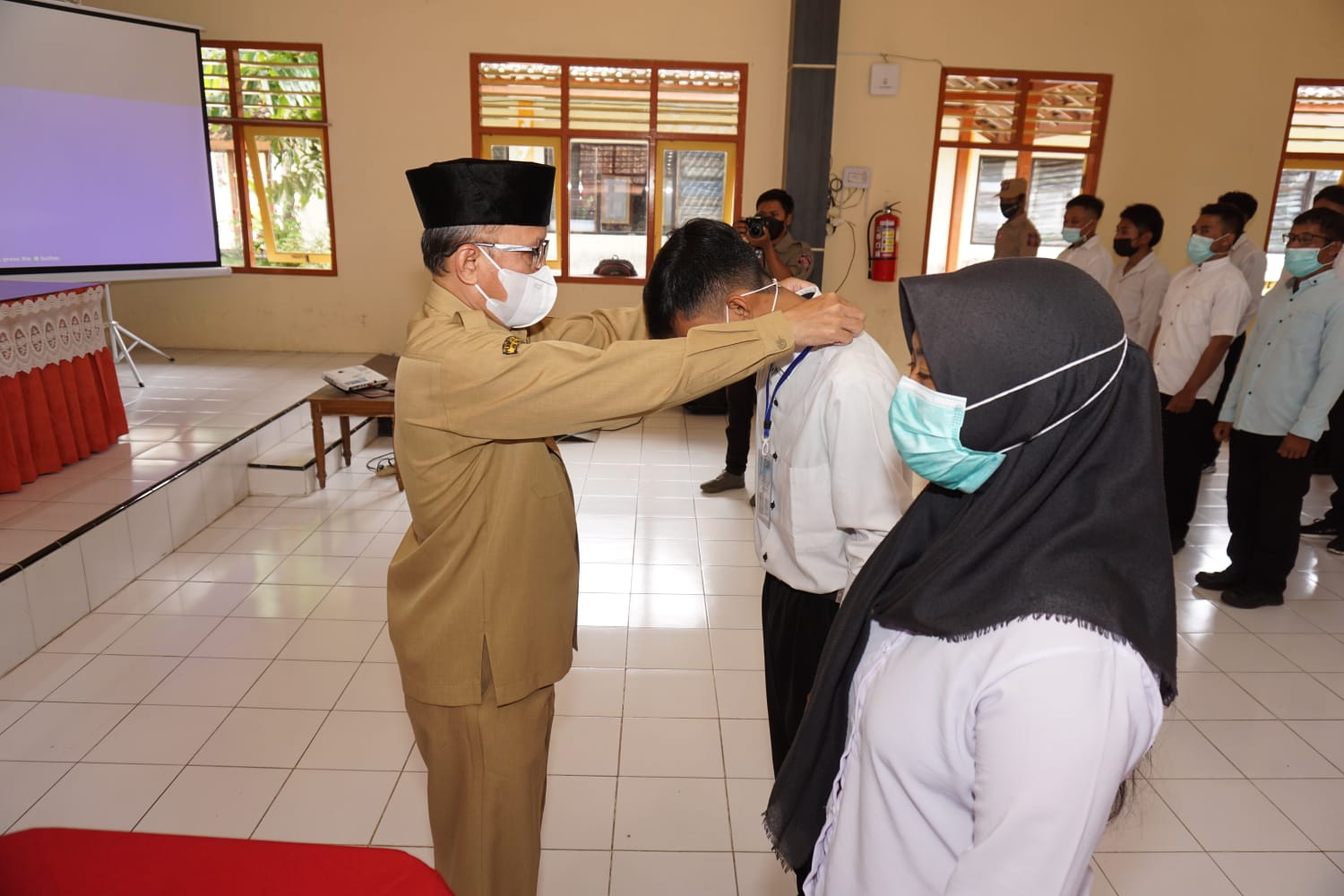 Sekretaris Daerah Kabupaten Magelang, Adi Waryanto saat membuka diklat pelatihan Tagana Muda. Foto: jatengprov.go.id