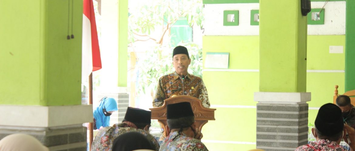 Bupati Rembang, Abdul Hafidz. Foto: rembangkab.go.id