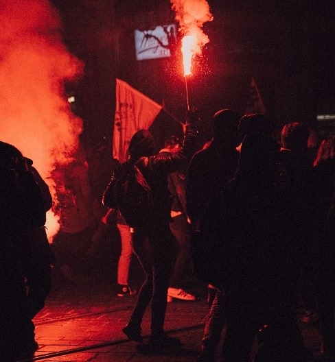 Ilustrasi kekerasan remaja. Sumber foto: unsplash.com