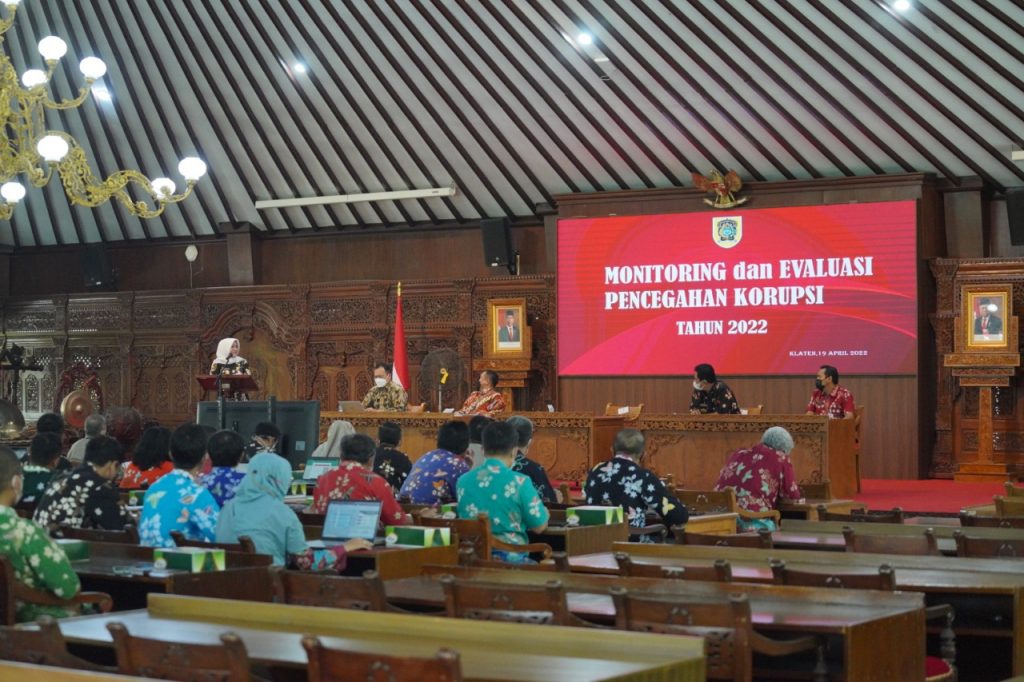 Pelaksanaan rapat koordinasi Monitoring dan Evaluasi Pencegahan Korupsi di Kabupaten Klaten tahun 2022. Sumber: klatenkab.go.id