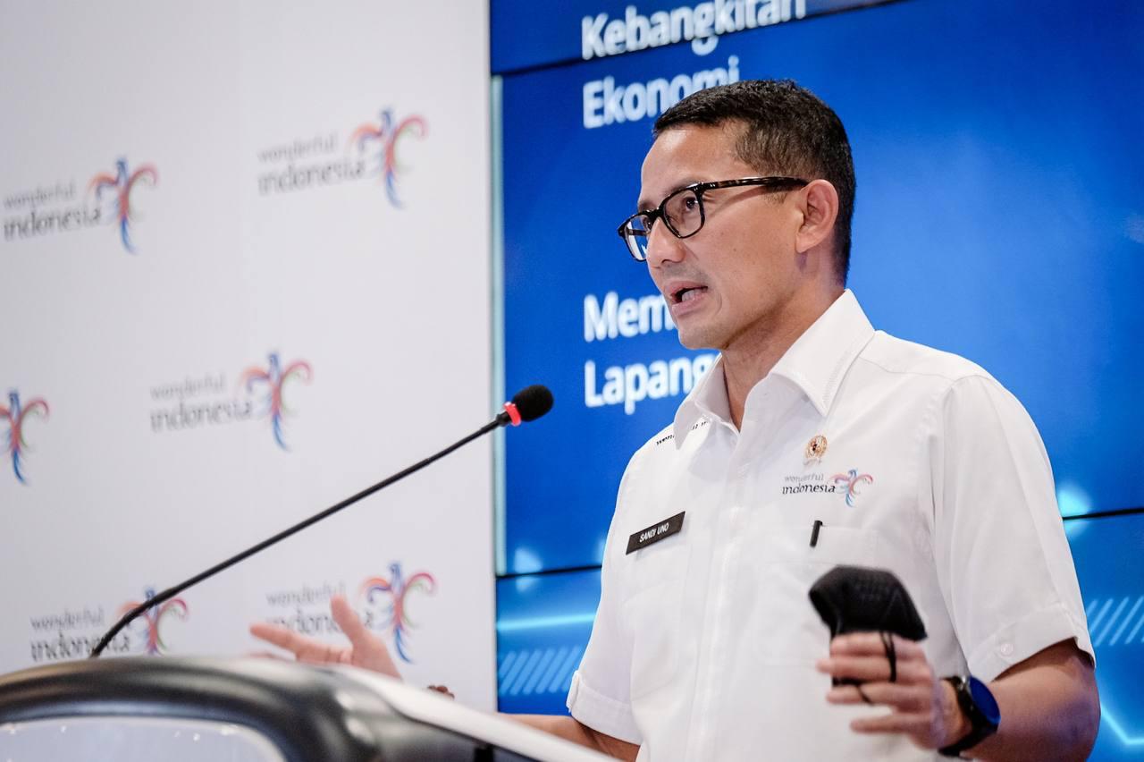 Menparekraf, Sandiaga Salahuddin Uno dalam acara Weekly Press Briefing. Sumber foto: kemenparekraf.go.id