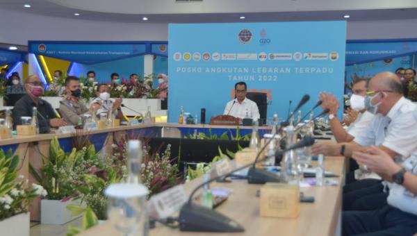 Menhub menutup kegiatan Posko Angkutan Lebaran Terpadu Tahun 2022. Sumber foto: dephub.go.id