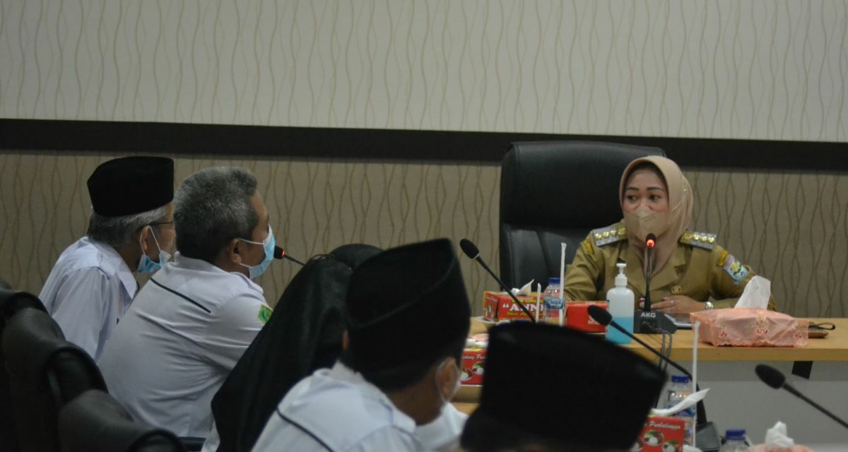 Bupati Purbalingga, Dyah Hayuning Pratiwi, saat menerima audiensi Kantor Kemenag Purbalingga, Senin (13/6). Sumber: purbalinggakab.go.id