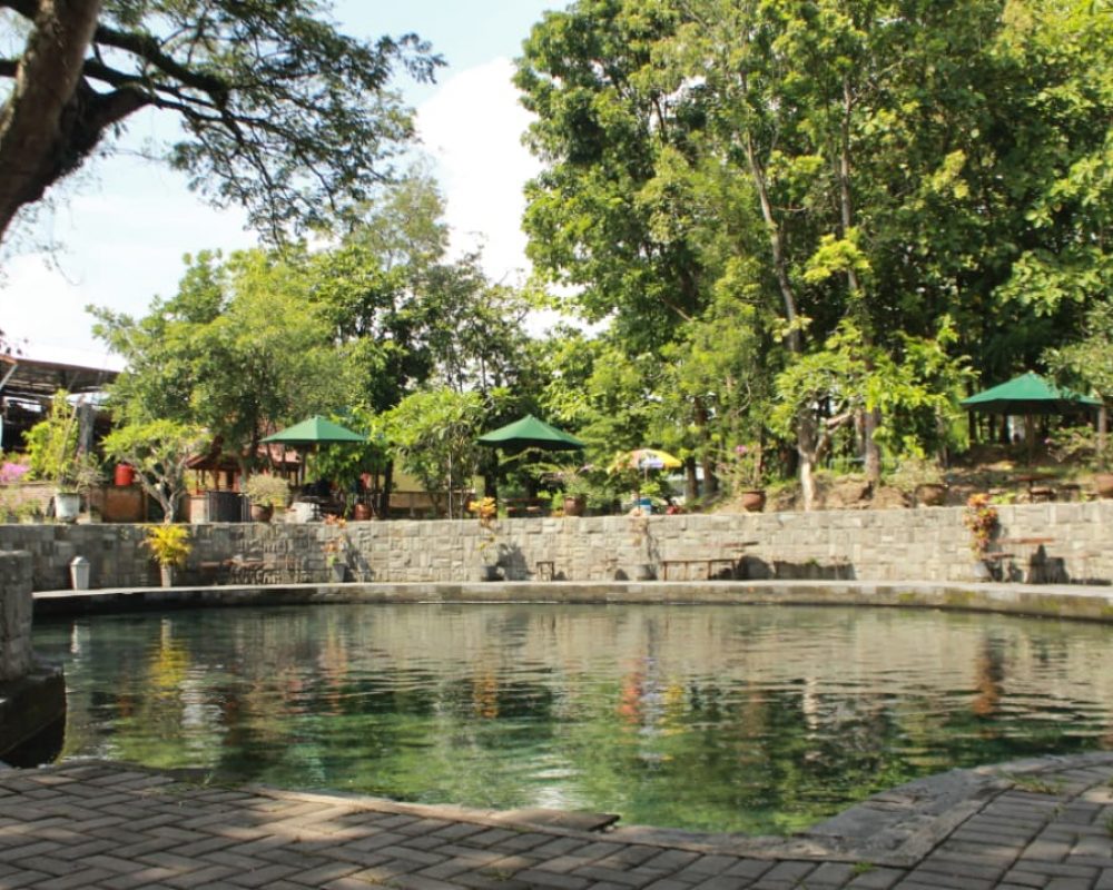 Salah satu objek wisata di Klaten, Umbul Besuki. Sumber: klatenkab.go.id