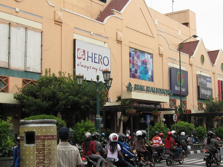 Malioboro Mall di era tahun 2000-an. Foto: indonesiaplaces.com
