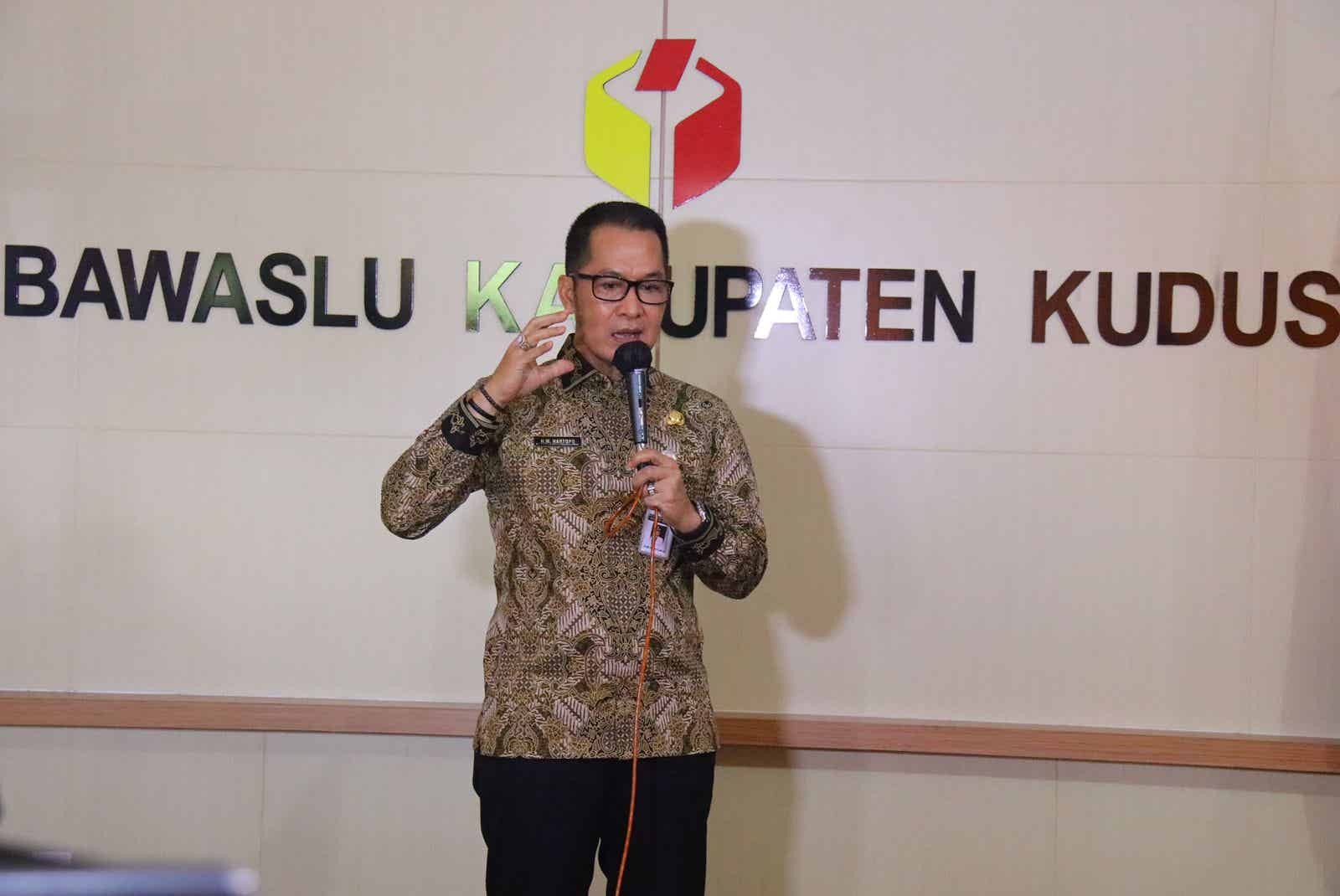 Bupati Kudus, Hartopo, saat menghadiri acara Netralitas ASN dan Pencegahan Money Politic dalam Penyelenggaraan Pemilu Serentak Tahun 2024. Sumber: kuduskab.go.id