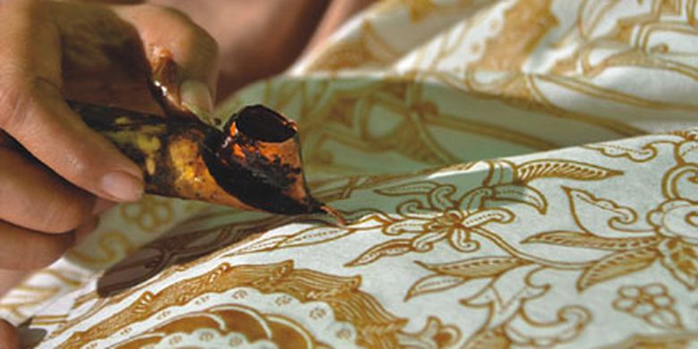Ilustrasi Pengerajin Batik. Sumber foto: pixabay.com