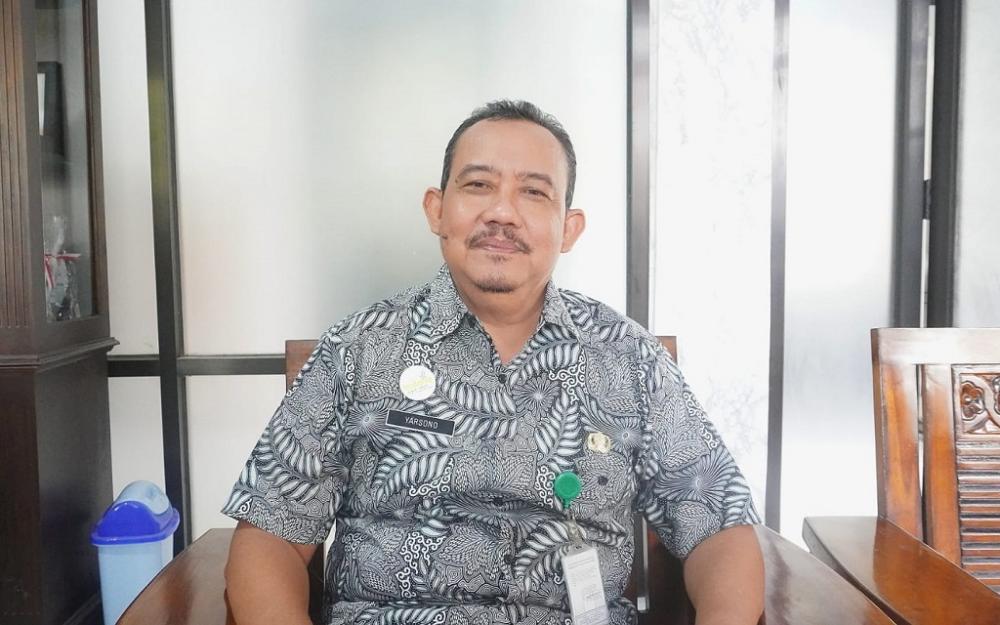 Kepala Dinas Pariwisata, Pemuda, dan Olahraga (Disparpora) Batang, Yarsono. Sumber foto: beritabatangkab.go.id