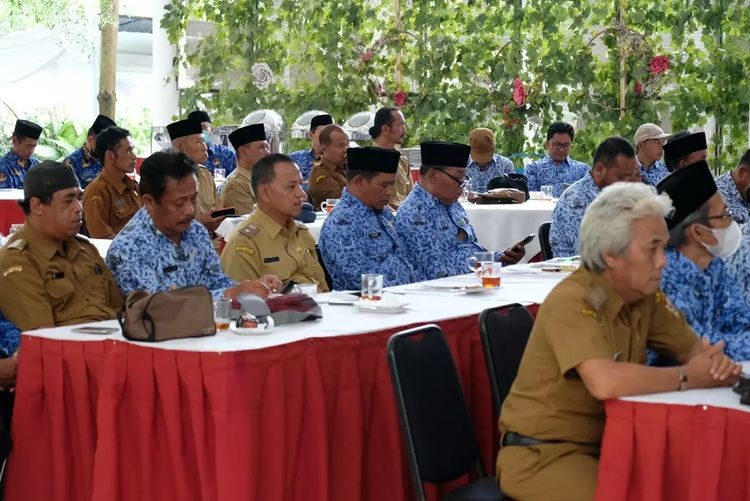 Dinpermades Kabupaten Temanggung menggelar Peningkatan Kapasitas Kepala Desa dalam Pembangunan dan Pengelolaan Keuangan Desa Tahun 2022, Senin (17/10). (Foto: instagram.com/pemkabtmg)