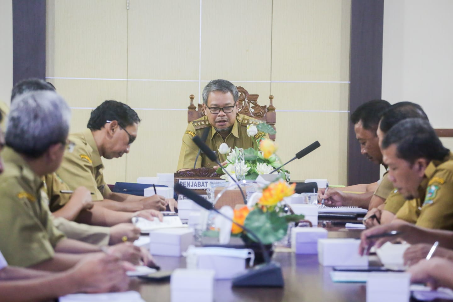 Jajaran Pemkab Banjarnegara saat menggelar rakor penanggulangan bencana, Senin (24/10). Sumber: banjarnegarakab.go.id