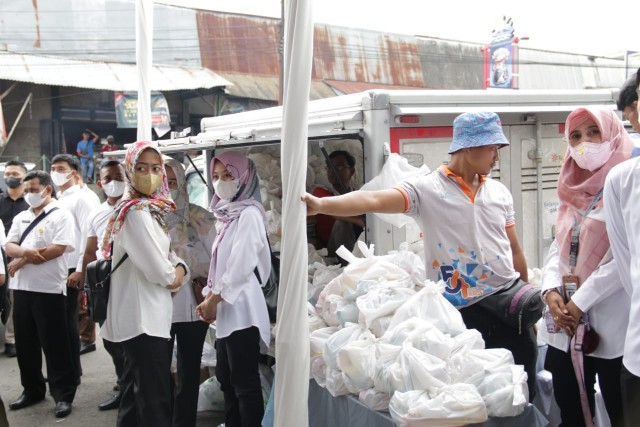 TPID Pemalang menggelar operasi pasar di Kecamatan Moga. Sumber foto: pemalangkab.go.id