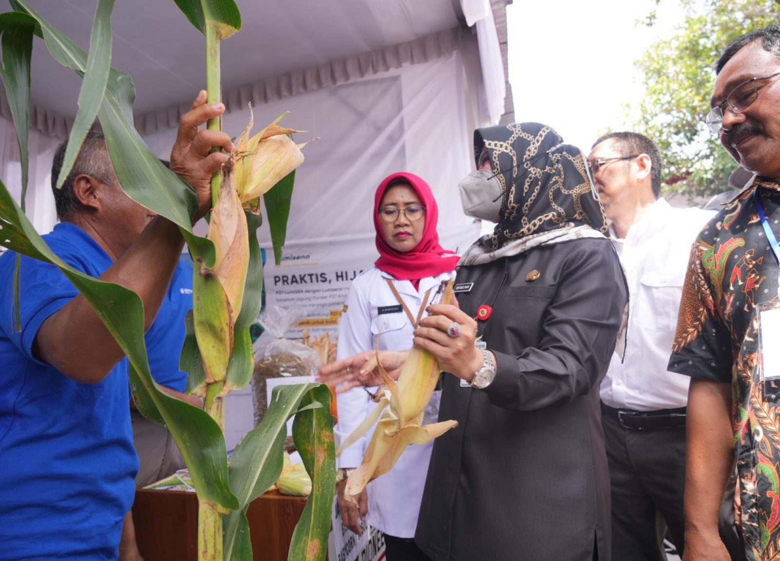 Bupati Klaten, Sri Mulyani, saat menghadiri Agro Expo, Rabu (2/11). Foto: klatenkab.go.id
