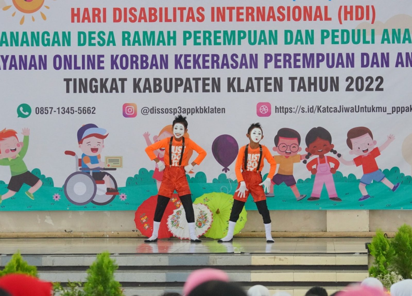 DissosP3APPKB Klaten meluncurkan layanan untuk pelindungan perempuan dan kekerasan terhadap anak berbasis daring “Angkat Bicara Untuk Kesehatan Jiwa’ atau ‘Katca Ketawa’. Foto: klatenkab.go.id