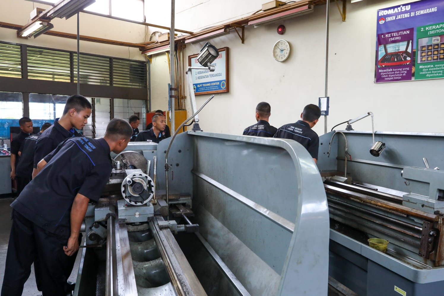 Aktivitas belajar siswa SMK Negeri Jateng. Foto: jatengprov.go.id 