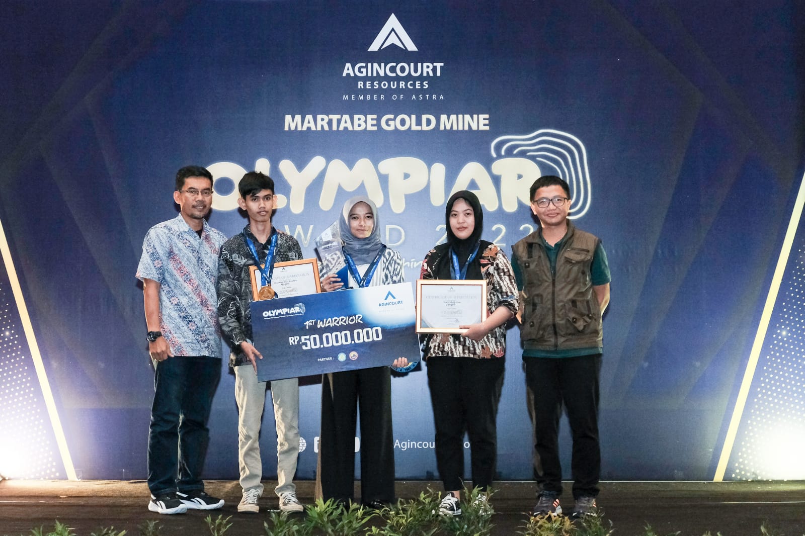Tim Magsite dari Universitas Diponegoro meraih Juara I dalam Olimpiade Agincourt Resources (OlympiAR) 2022. Foto: Dok. PTAR