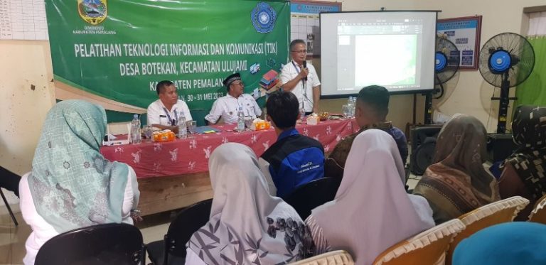Diskominfo Pemalang menggelar pelatihan TIK kepada warga Desa Botekan, Kecamatan Ulujami. Sumber foto: pemalangkab.go.id