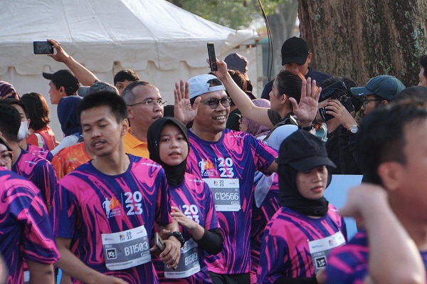 Pj. Wali Kota Yogyakarta saat Mengikuti Mandiri Jogja Marathon 2023. Foto: jogjakota.go.id