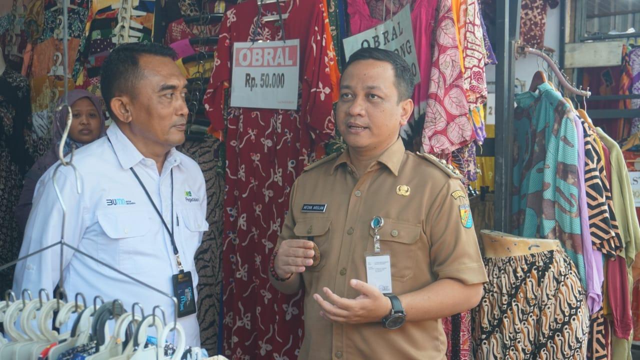 Wali Kota Pekalongan, Staff PT Pegadaian Kanwil XI Semarang dan Pelaku UMKM Batik dari Koperasi Pengusaha Batik Setono (KPBS). Foto: pekalongankota.go.id