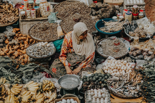 Ilustrasi pekerja perempuan. Foto: unsplash.com