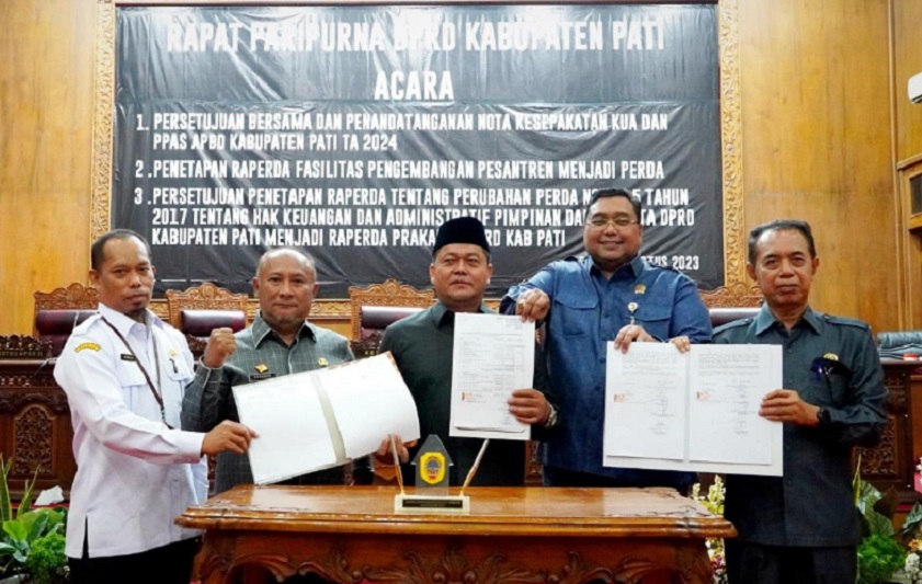 Dewan Perwakilan Rakyat Daerah (DPRD) Kabupaten Pati menggelar rapat paripurna untuk mengesahkan Rancangan Peraturan Daerah (Raperda) Pesantren menjadi Peraturan Daerah (Perda) pada Rabu, 2 Agustus 2023.  Foto istimewa