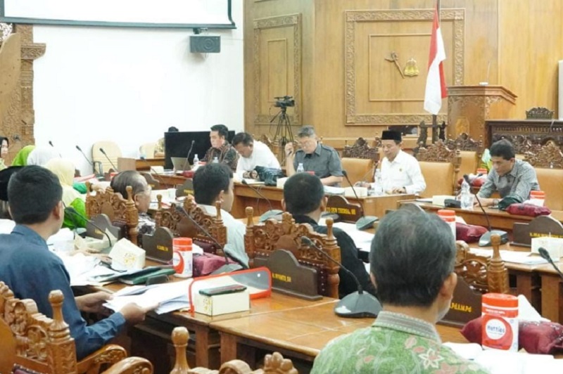  DPRD menggelar rapat paripurna tentang Raperda Pajak dan Retribusi Daerah di Ruang Rapat Paripurna DPRD Pati, Jumat (25/8/2023). Foto istimewa