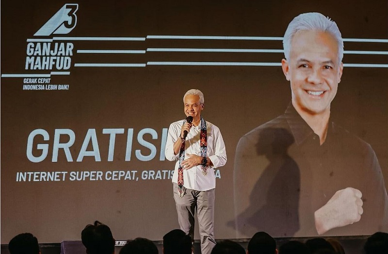 Calon presiden nomor urut 3 Ganjar Pranowo meluncurkan GRATISIN: Internet Gratis, Cepat, dan Merata untuk Siswa di Balikpapan, Kalimantan Timur, Desember 2023. Foto Instagram @ganjar_pranowo.