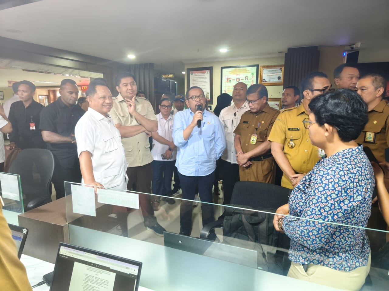 Tito Karnavian Pastikan Pembebasan BPHTB dan PBG Berjalan Efektif di MPP Denpasar