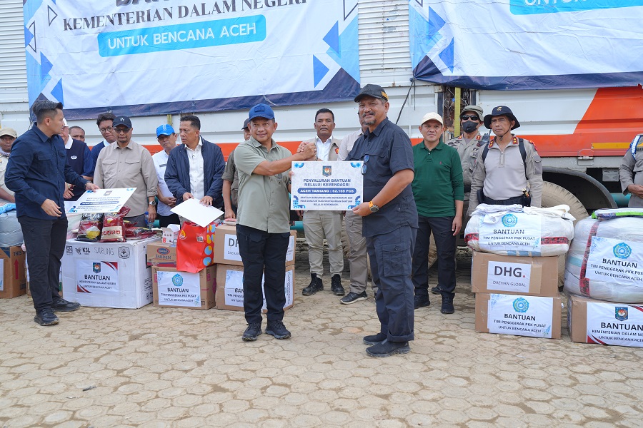 Mendagri Galang Dana Pemda untuk Bantu Penanganan Banjir di Aceh Tamiang