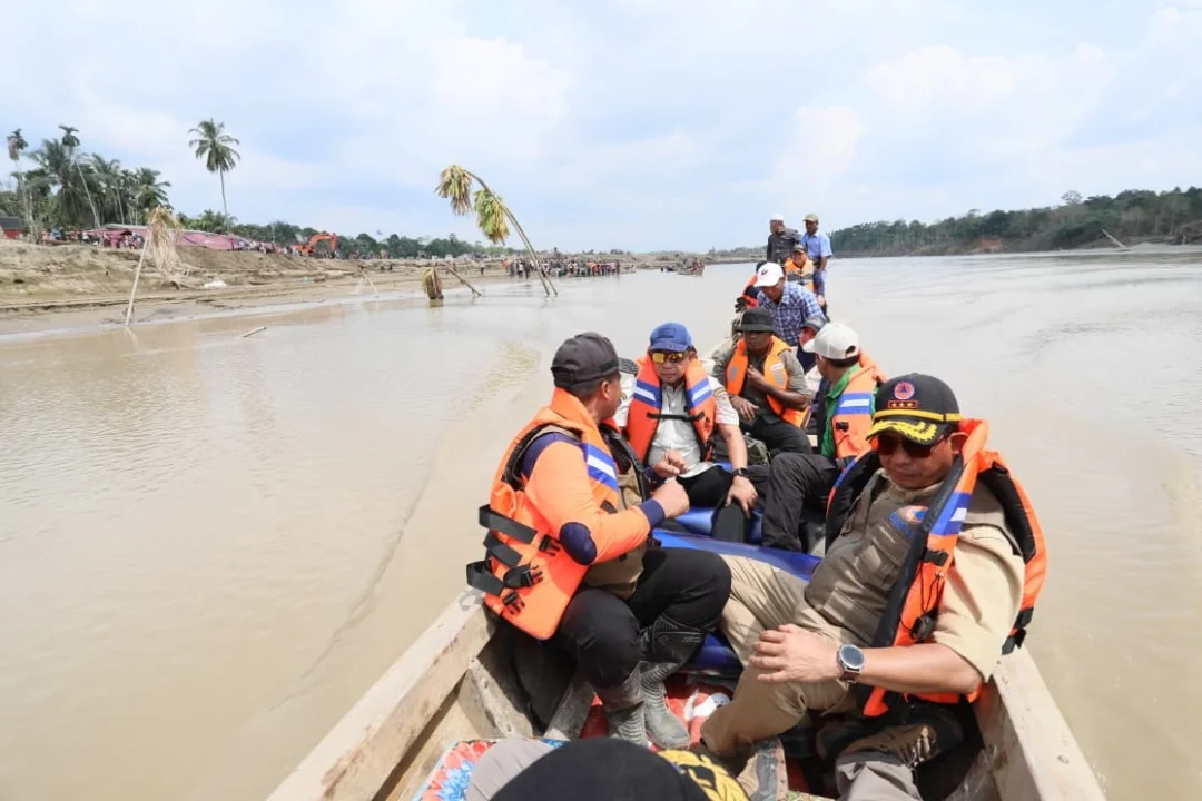 Tito Karnavian: Pendangkalan Sungai Harus Ditangani Cepat Seperti di Tukka