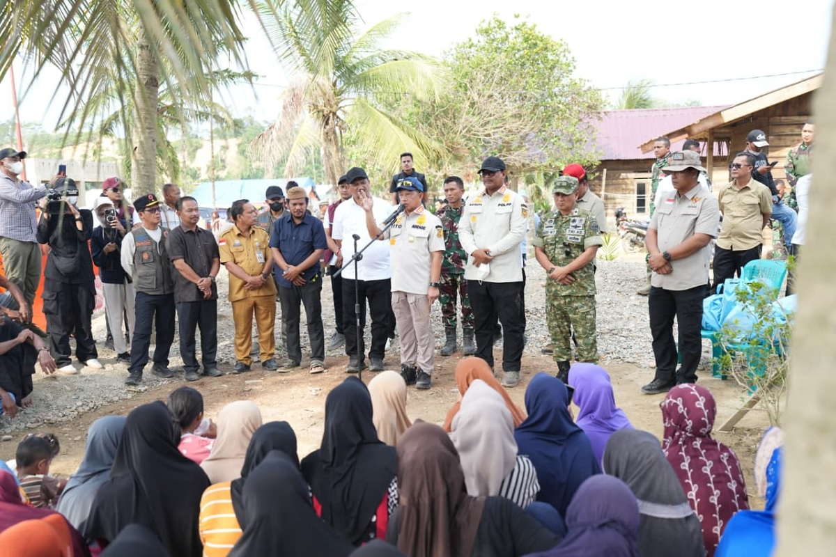 Gembira Dihampiri  Kasatgas PRR, Asa Penyintas di Desa Sekumur Kembali Menyala
